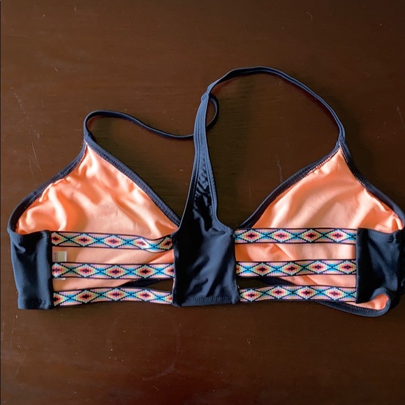 bikini top - Picture 2 of 2